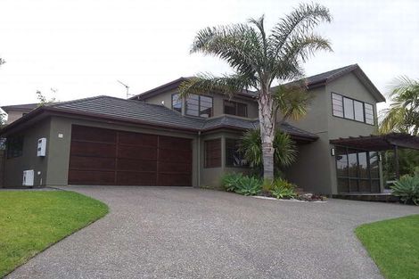 Photo of property in 34 Goldfinch Rise, Unsworth Heights, Auckland, 0632