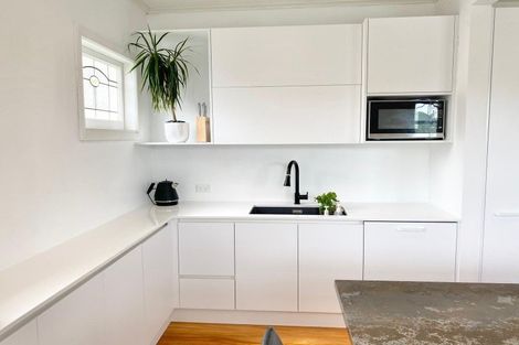 Photo of property in 3 Knight Avenue, Mount Albert, Auckland, 1025