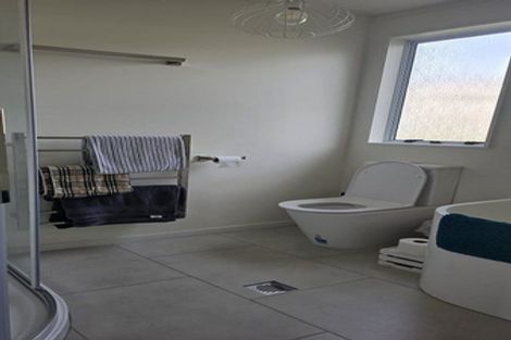 Photo of property in 6 Kekerenga Street, Strathmore Park, Wellington, 6022