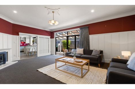 Photo of property in 90 Opawa Road, Opawa, Christchurch, 8023