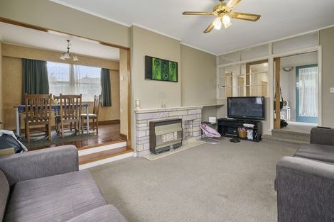 Photo of property in 1 Strathmore Place, Awapuni, Palmerston North, 4412