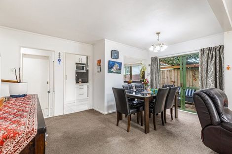 Photo of property in 1/28 Harrington Road, Henderson, Auckland, 0610