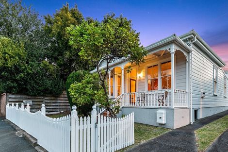 Photo of property in 64 Princes Street, Northcote Point, Auckland, 0627