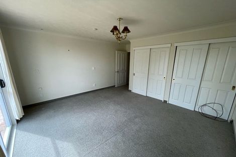 Photo of property in 22 Bearing West Court, Paraparaumu, 5032