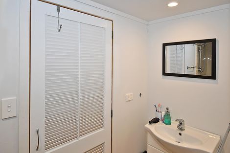 Photo of property in 57 Hauraki Road, Leigh, Warkworth, 0985