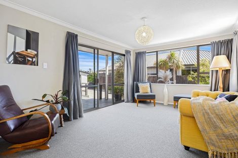 Photo of property in 209 Queenspark Drive, Parklands, Christchurch, 8083