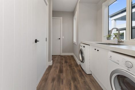 Photo of property in 56 Oakdale Drive, Kinloch, Taupo, 3377