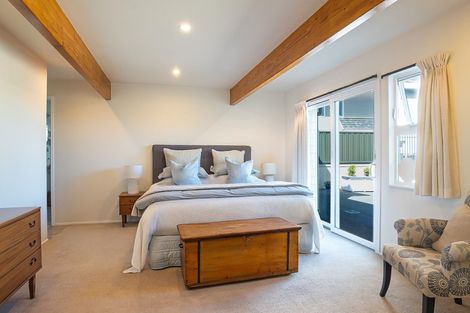 Photo of property in 42 Marellen Drive, Red Beach, 0932