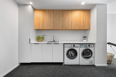 Photo of property in 2/23 Strowan Avenue, Fairfield, Hamilton, 3214