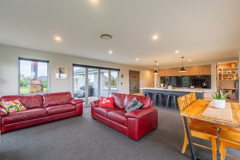 Photo of property in 67 Watt Road, Otatara, Invercargill, 9879