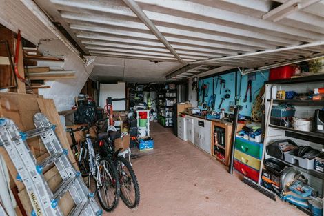 Photo of property in 21 Arrow Crescent, Holmes Hill, Oamaru, 9401