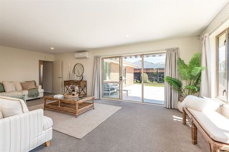 Photo of property in 53 Saint Martins Road, Saint Martins, Christchurch, 8022