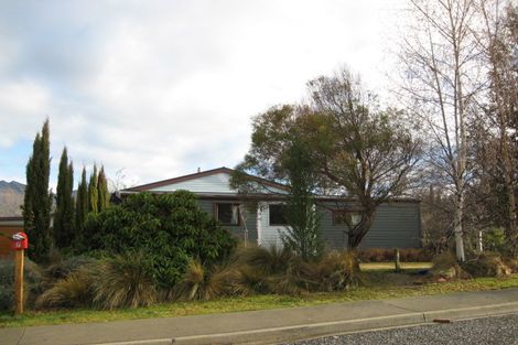 Photo of property in 7 Aeolus Place, Wanaka, 9305