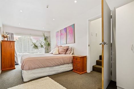 Photo of property in 6 Vina Place, Massey, Auckland, 0614