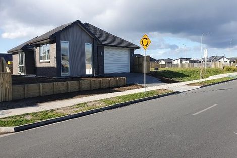 Photo of property in 6 Hills View Drive, Papamoa, 3118