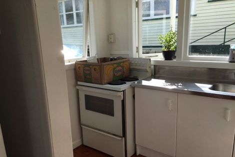 Photo of property in 16 Nandana Drive, Glen Eden, Auckland, 0602