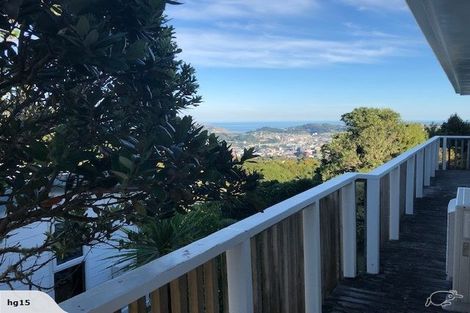 Photo of property in 6 Middlesex Place, Northland, Wellington, 6012