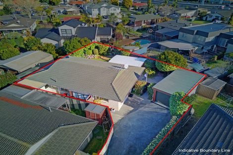 Photo of property in 2/18 Glengowan Place, Conifer Grove, Takanini, 2112