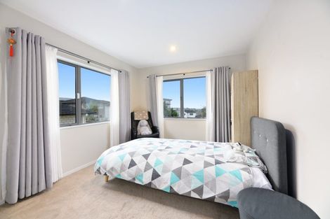 Photo of property in 10 Sauvignon Avenue, Ranui, Auckland, 0612