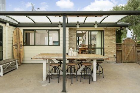 Photo of property in 1 Andalusian Place, Papamoa Beach, Papamoa, 3118