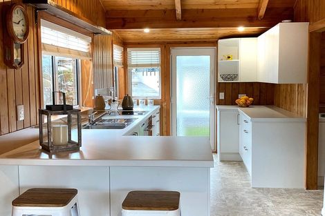 Photo of property in 122b Barbara Avenue, Whangamata, 3620