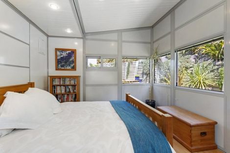 Photo of property in 32 The Terrace, Governors Bay, Lyttelton, 8971