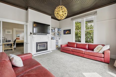 Photo of property in 153 Victoria Road, Saint Clair, Dunedin, 9012