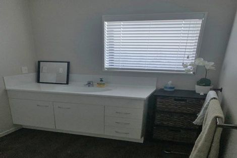 Photo of property in 18 Townshend Crescent, Greenmeadows, Napier, 4112