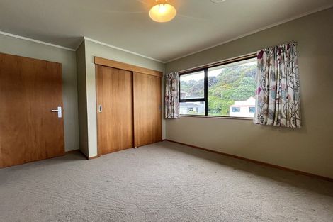 Photo of property in 16 Trevor Terrace, Paremata, Porirua, 5024