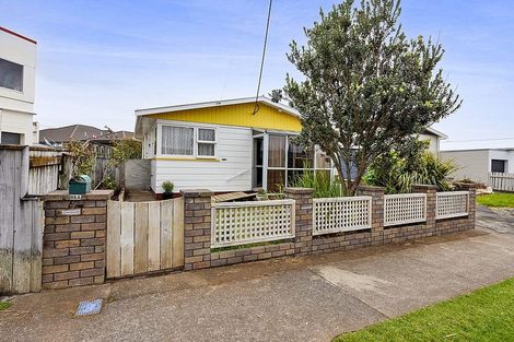 Photo of property in 188a Brooklands Road, Vogeltown, New Plymouth, 4310