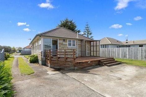 Photo of property in 44 Ross Crescent, Fairfield, Hamilton, 3214