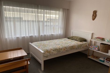 Photo of property in 3 Del Mar Place, Merrilands, New Plymouth, 4312