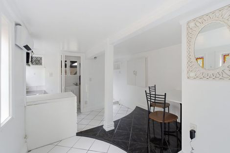 Photo of property in 15 Nairn Street, Mount Cook, Wellington, 6011