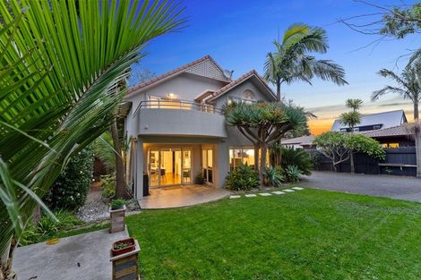 Photo of property in 2/12 Wolsley Avenue, Milford, Auckland, 0620