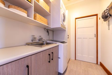 Photo of property in 16 Taylor Street, Geraldine, 7930