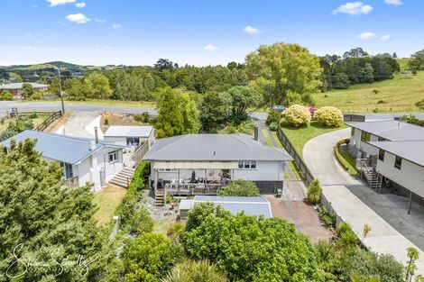 Photo of property in 45 Gorge Road, Maungaturoto, 0520