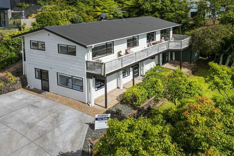 Photo of property in 5 Reynolds Place, Torbay, Auckland, 0630