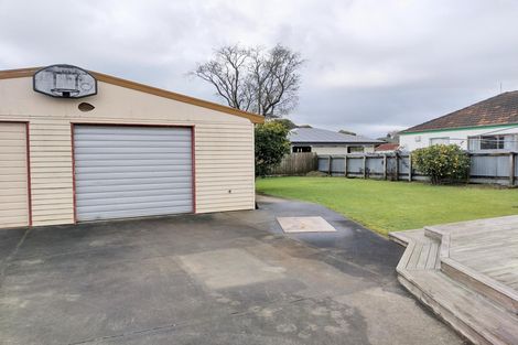 Photo of property in 131 Cook Street, West End, Palmerston North, 4410