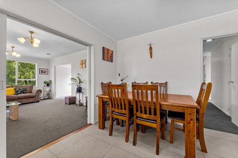 Photo of property in 20 Halberg Street, Glenfield, Auckland, 0629