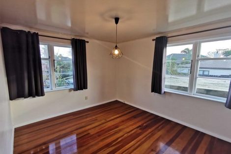 Photo of property in 8 Tui Crescent, Manurewa, Auckland, 2102