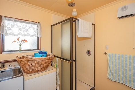 Photo of property in 42 Jessop Street, South Hill, Oamaru, 9400