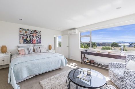 Photo of property in 3 Taumata Road, Omaha, 0986