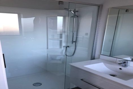 Photo of property in 2 Opaoa Way, Aotea, Porirua, 5024