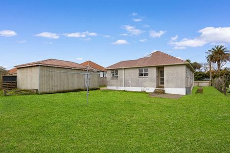 Photo of property in 27 Wilson Street, Waverley, 4510