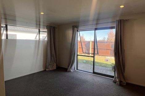 Photo of property in 72 Shillingford Boulevard, Rolleston, 7615