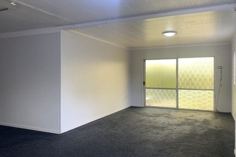 Photo of property in 423 Don Buck Road, Massey, Auckland, 0614