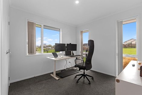 Photo of property in 2 Cascade Crescent, Tikipunga, Whangarei, 0112