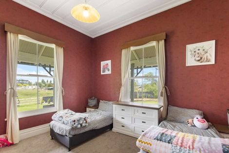 Photo of property in 6 King Edward Street, Eltham, 4322