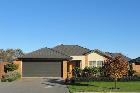 Photo of property in 21 Providence Place, Redwood, Christchurch, 8051