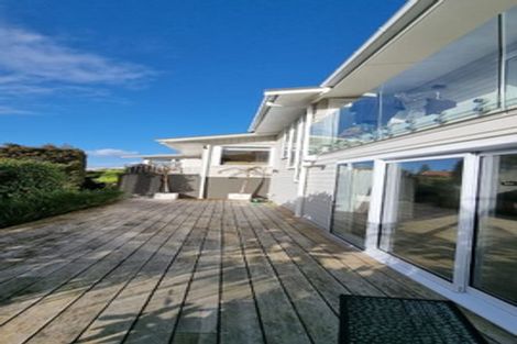 Photo of property in 2/17 Bevyn Street, Castor Bay, Auckland, 0620